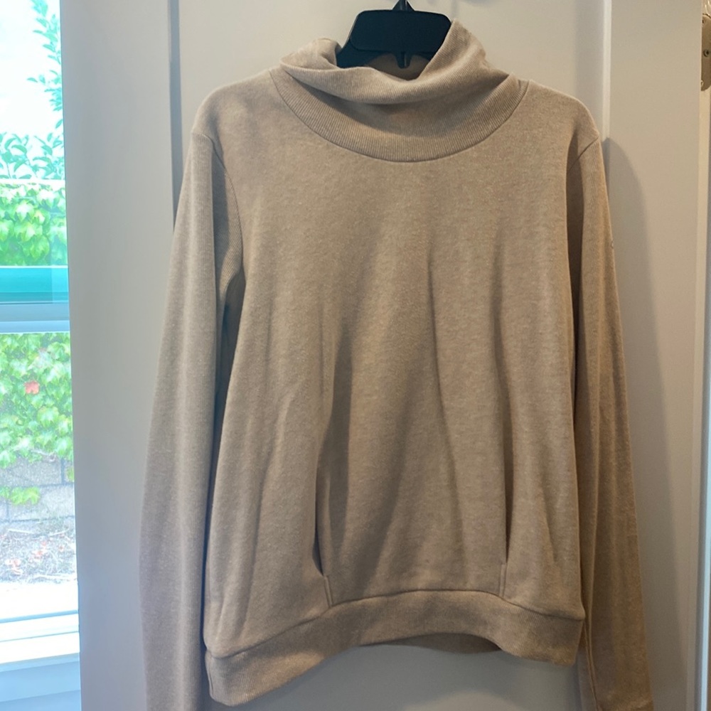 ALO yoga turtleneck sweatshirt.